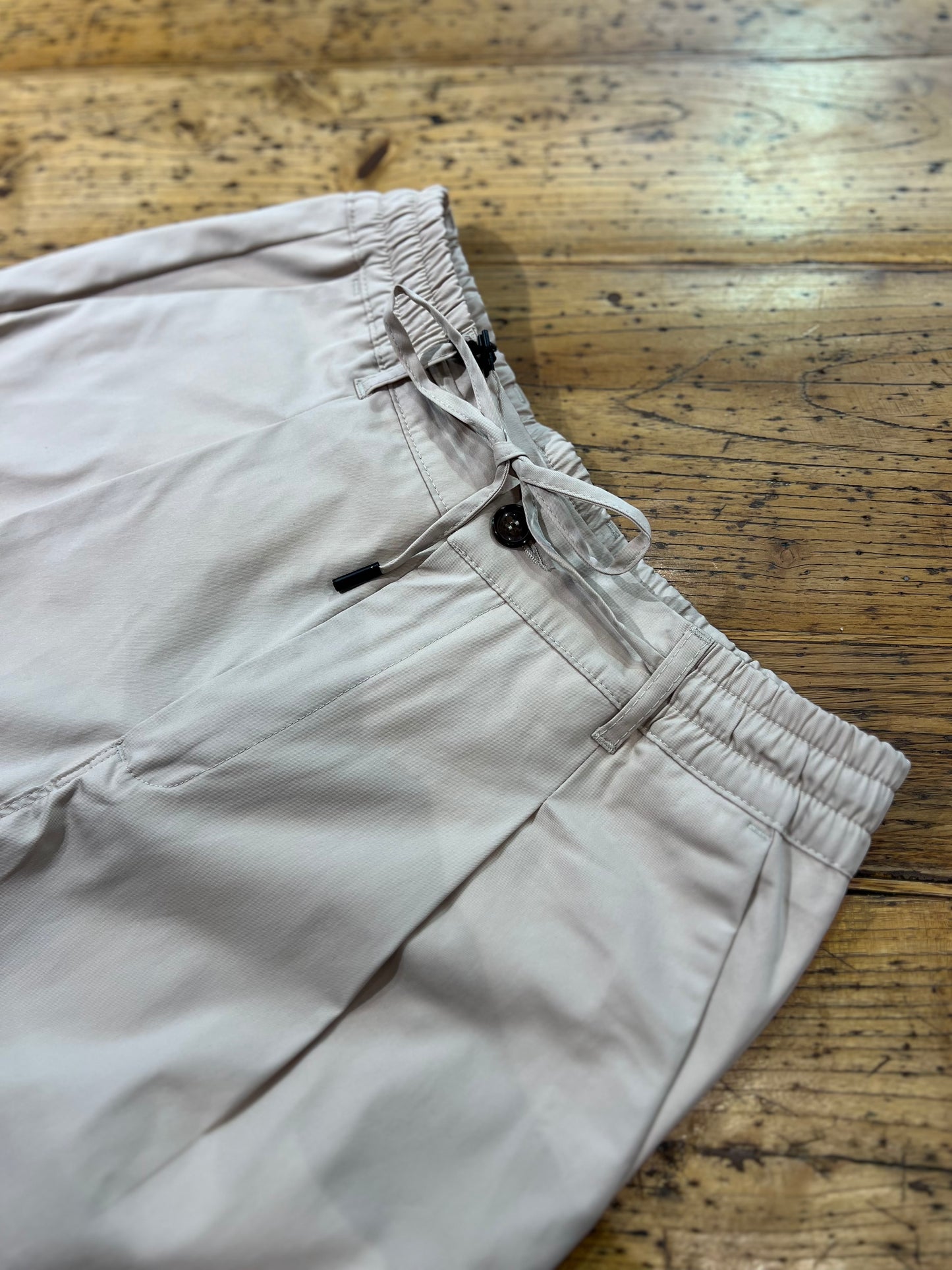 IL PANTALACCIO BEIGE